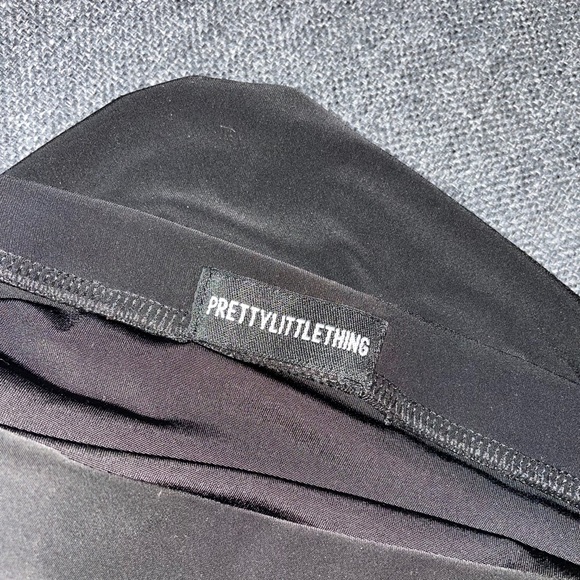 Pretty Little Thing skirt - Picture 3 of 6